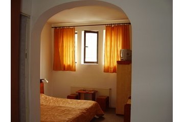 România Privát Sinaia, Exteriorul